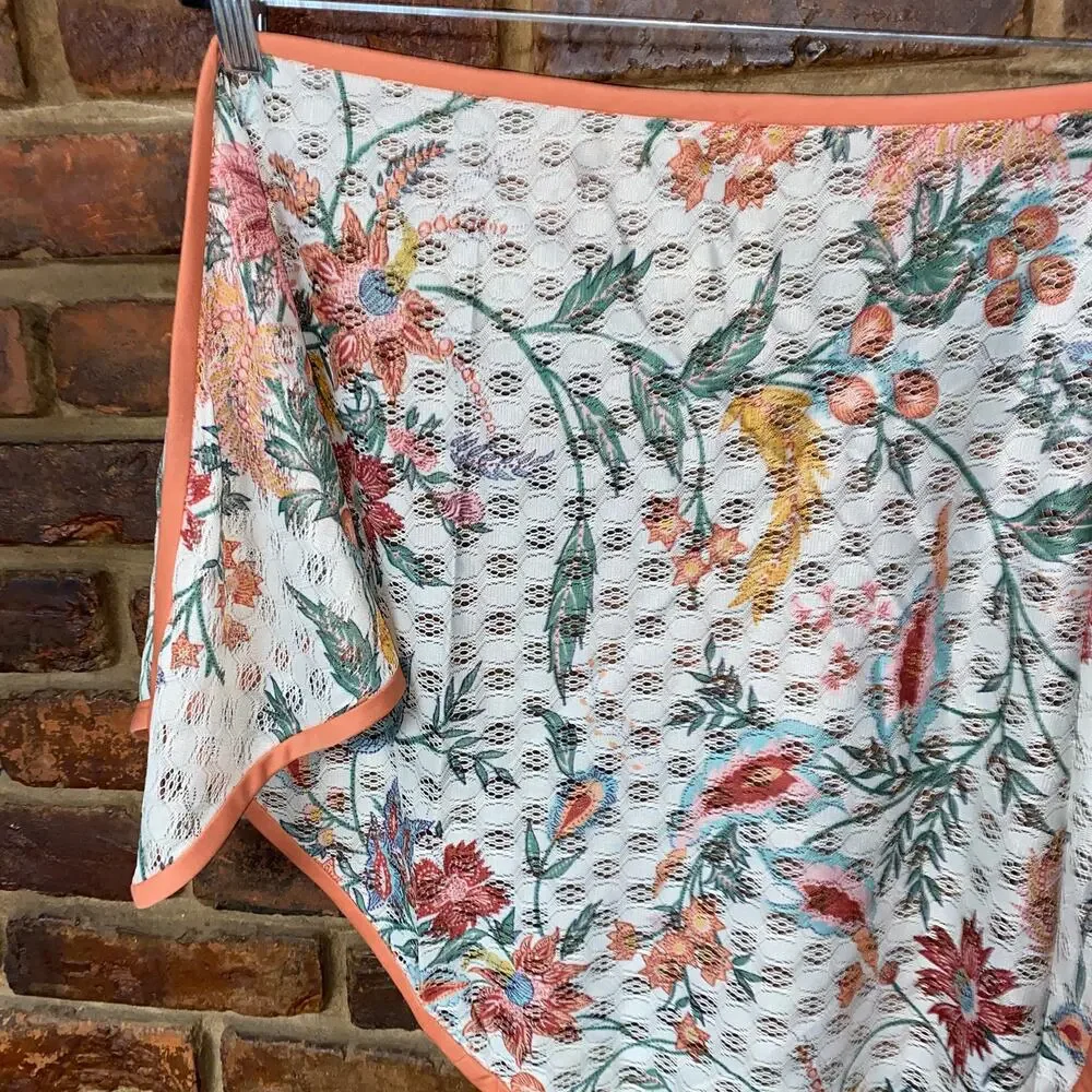 Vintage 80s Floral Crochet Knit Triangle Scarf Women's